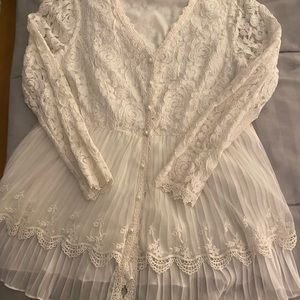 Cristina lace top size large NWT